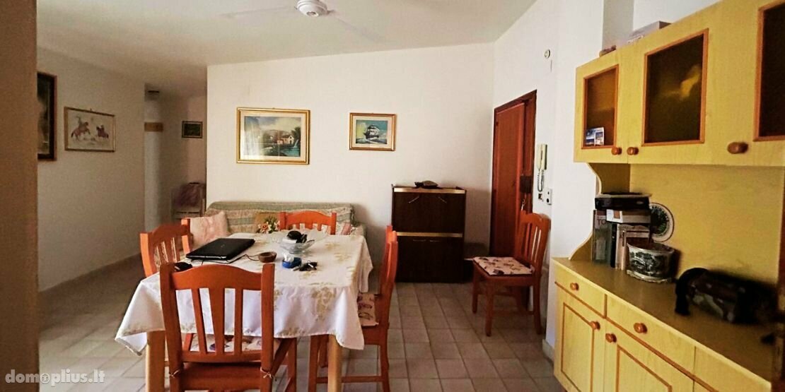 Parduodamas 5 kambarių butas Italijoje, Scalea