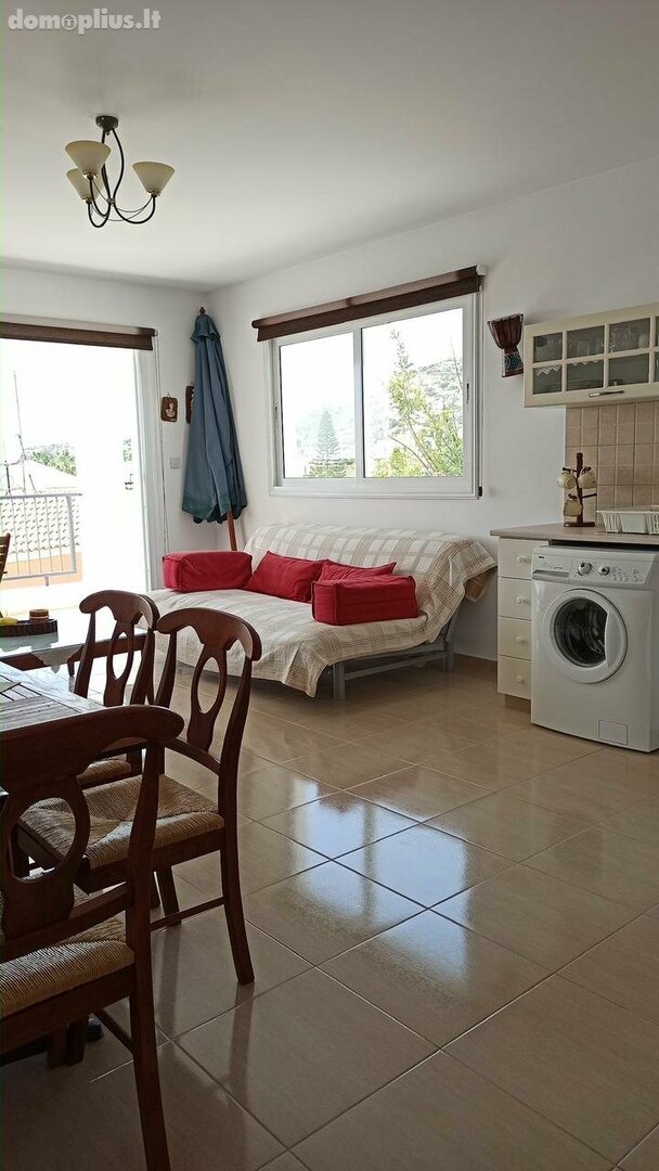 Parduodamas 1 kambario butas Kipre, Pafos