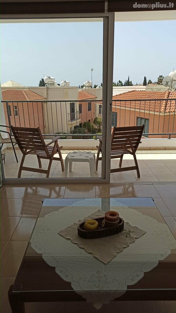 Parduodamas 1 kambario butas Kipre, Pafos