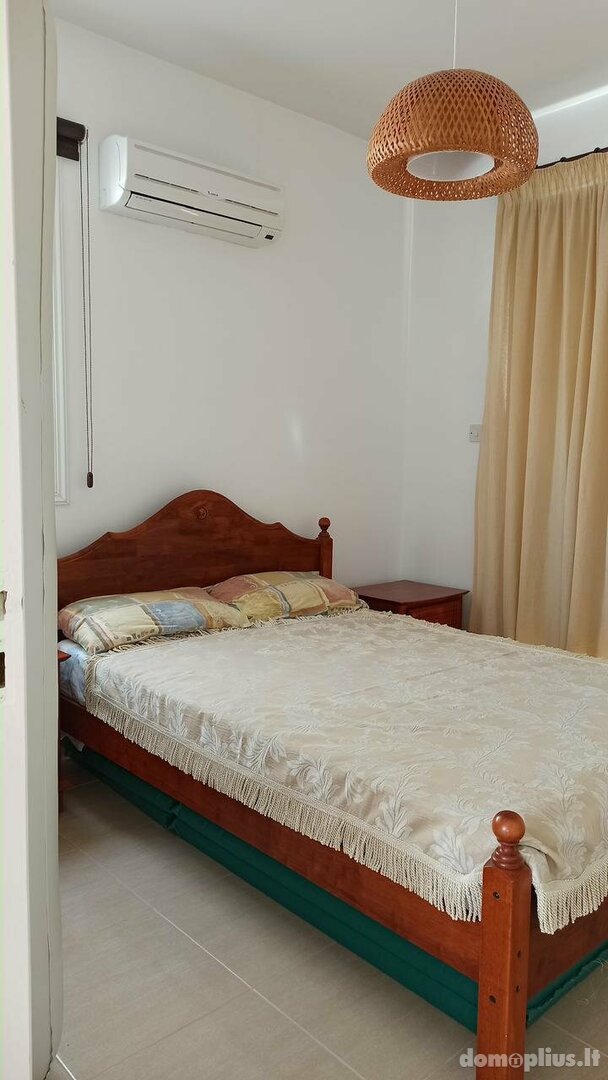 Parduodamas 1 kambario butas Kipre, Pafos
