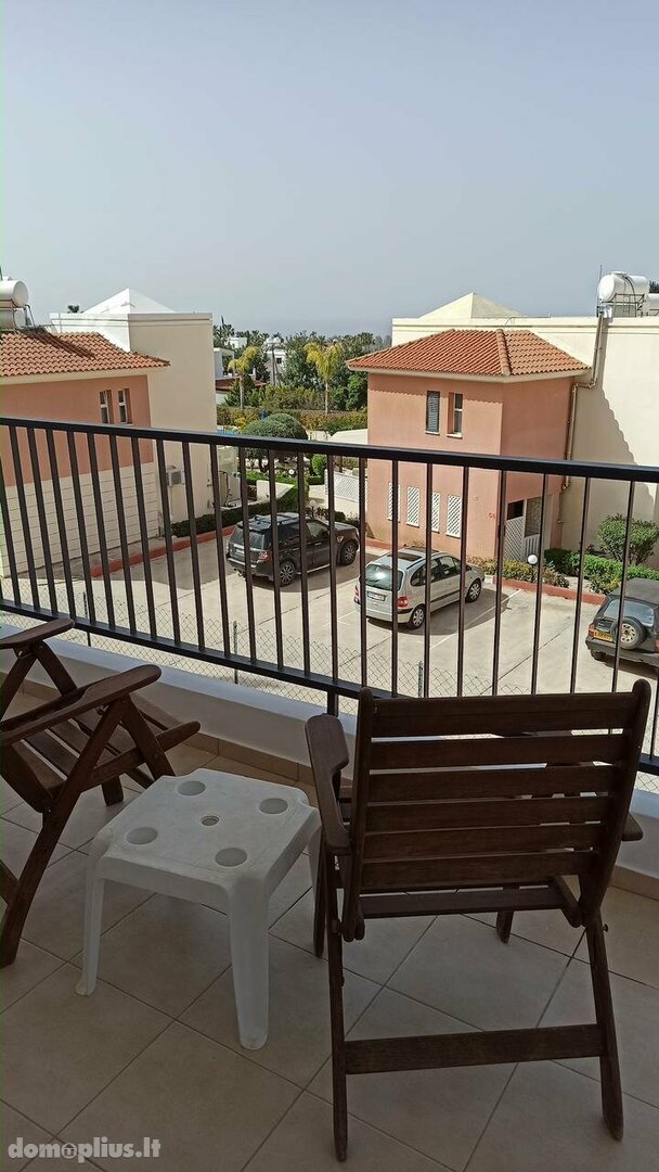 Parduodamas 1 kambario butas Kipre, Pafos