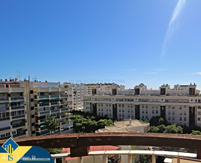 Продается 4 комнатная квартира Испания, Marbella