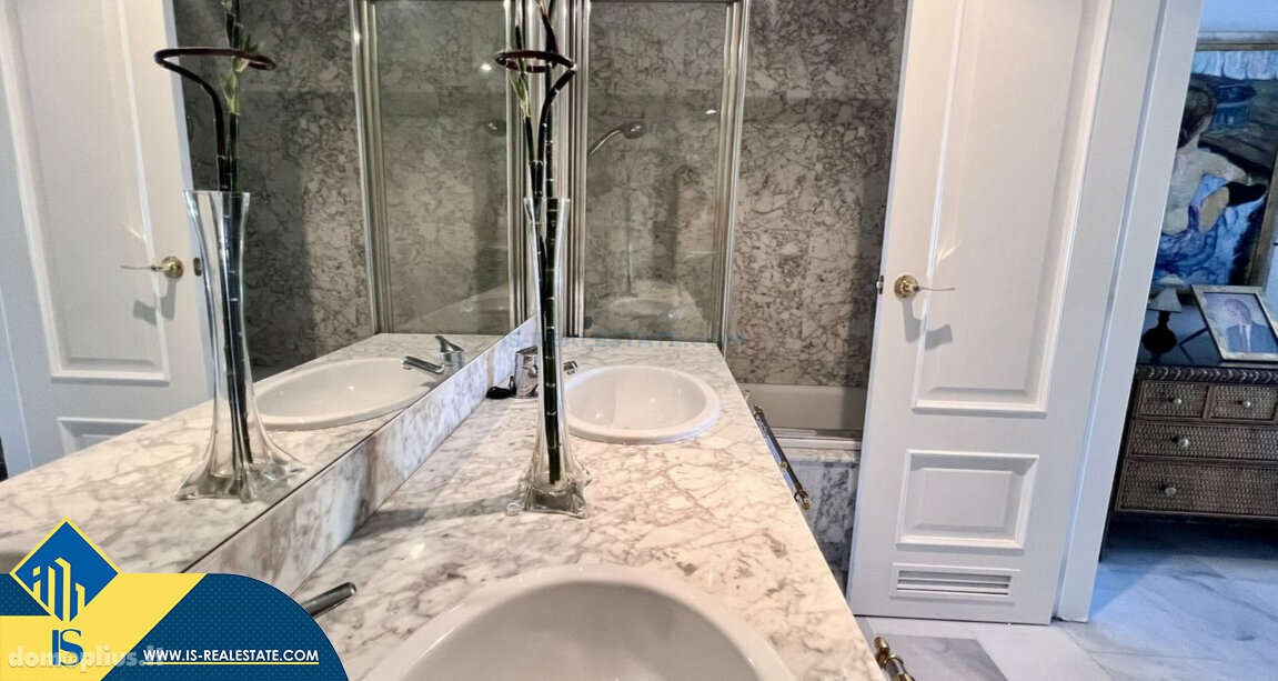 Продается 3 комнатная квартира Испания, Marbella