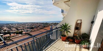 Продается 4 комнатная квартира Италия, Scalea