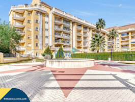 Parduodamas 3 kambarių butas Ispanijoje, Denia