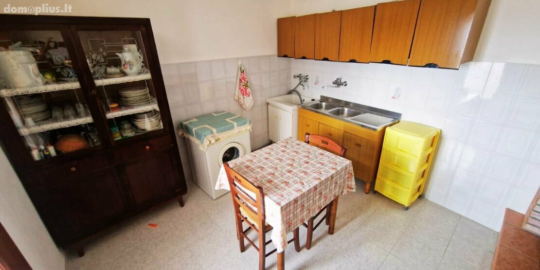 Parduodamas 3 kambarių butas Italijoje, Kita