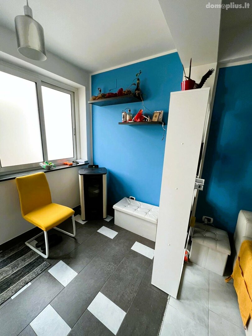 Parduodamas 5 kambarių butas Italijoje, Kita