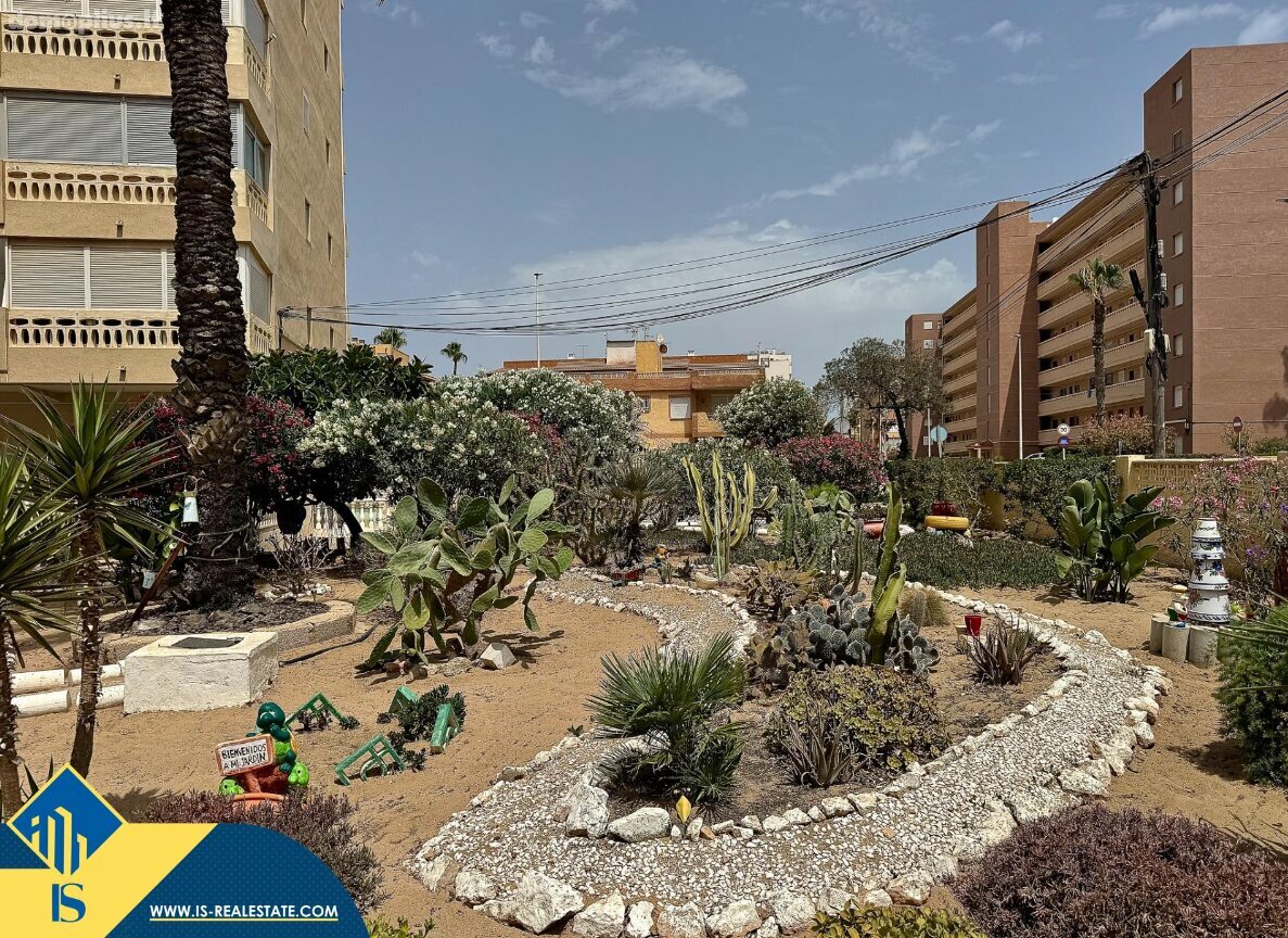 Продается 2 комнатная квартира Испания, Torrevieja