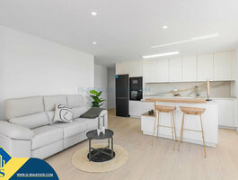 Продается 4 комнатная квартира Испания, Torrevieja