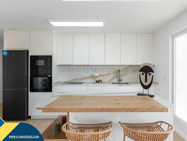 Продается 4 комнатная квартира Испания, Torrevieja