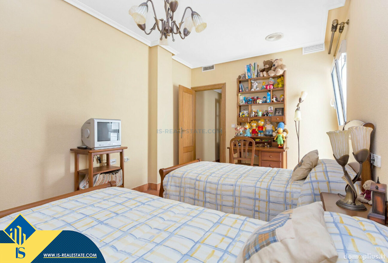 Parduodamas 4 kambarių butas Ispanijoje, Torrevieja