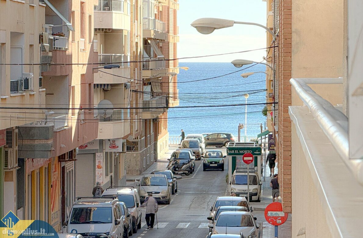 Продается 4 комнатная квартира Испания, Torrevieja