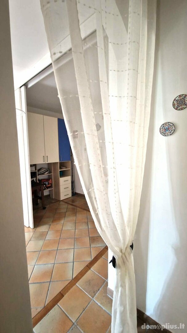 Parduodamas 3 kambarių butas Italijoje, Kita