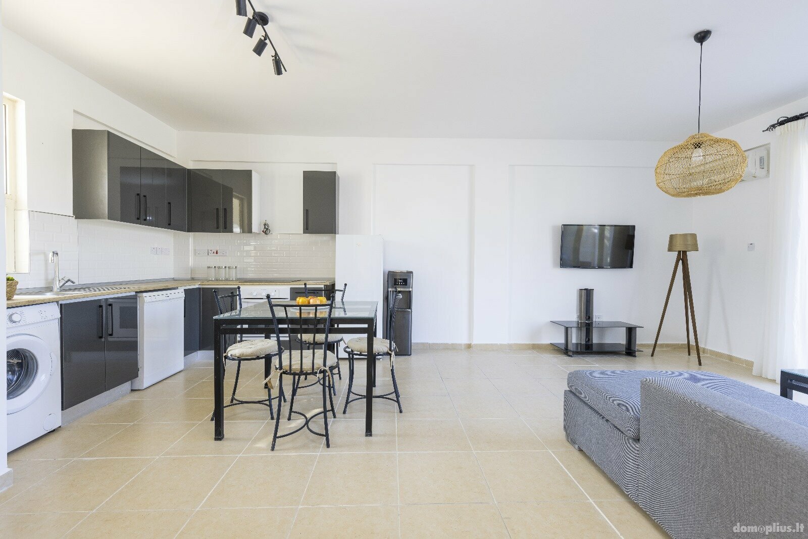 Продается 3 комнатная квартира Кипр, Kyrenia