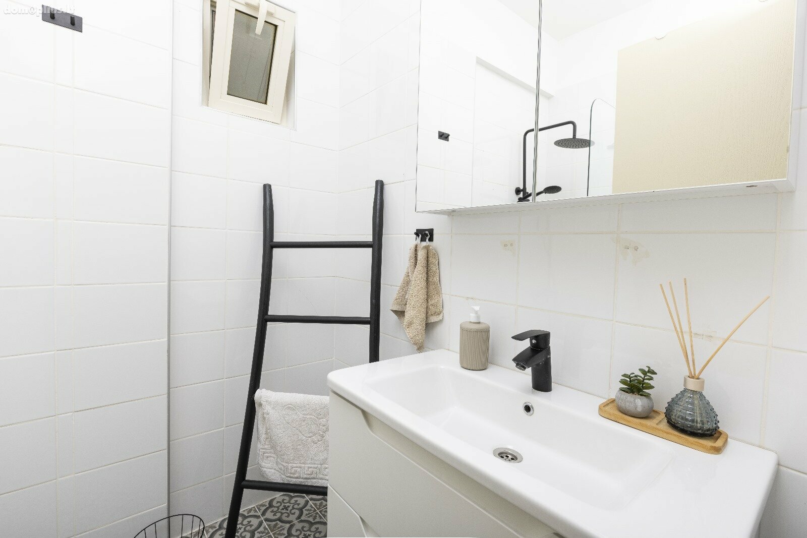 Продается 4 комнатная квартира Кипр, Kyrenia