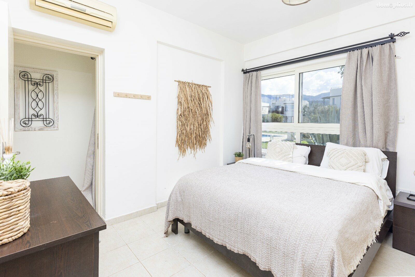 Продается 4 комнатная квартира Кипр, Kyrenia