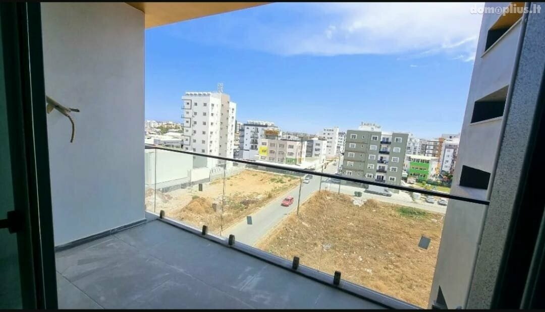 Parduodamas 3 kambarių butas Kipre, Famagusta