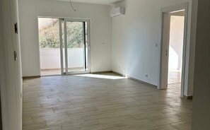 3 kambarių butas Serbija ir Juodkalnijoje, Budva