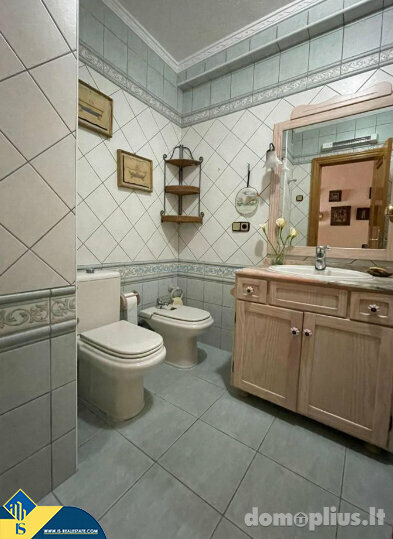 Продается 4 комнатная квартира Испания, Torrevieja