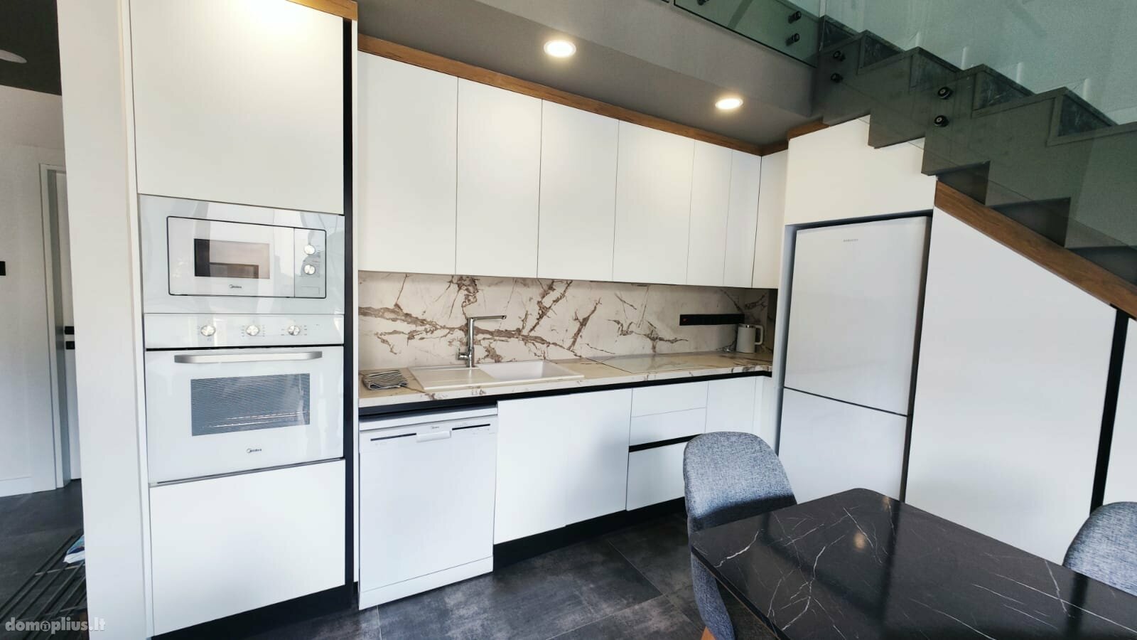 Продается 4 комнатная квартира Кипр, Kyrenia