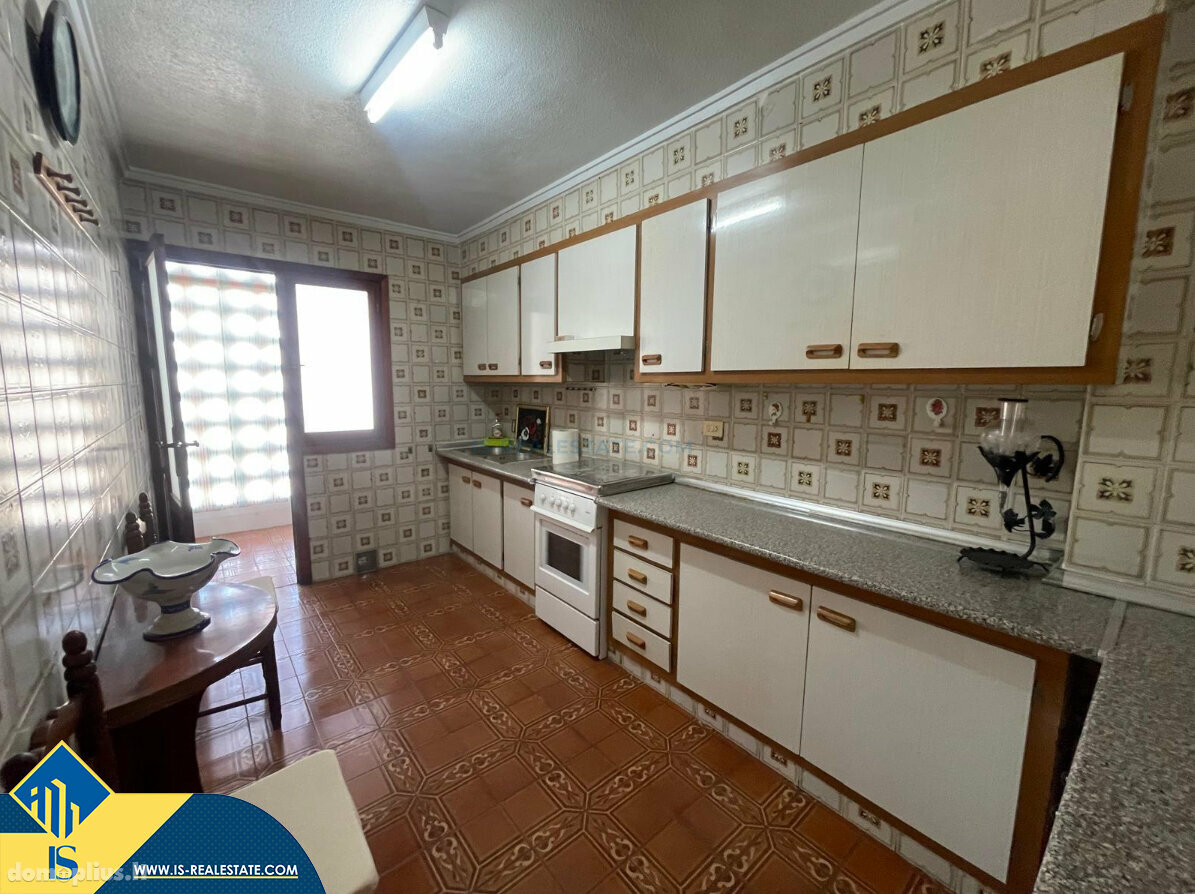 Продается 4 комнатная квартира Испания, Torrevieja