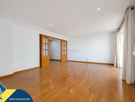 Продается 5 комнатная квартира Испания, Torrevieja