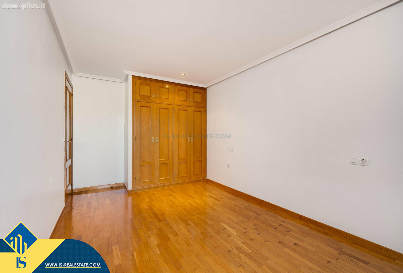 Продается 5 комнатная квартира Испания, Torrevieja