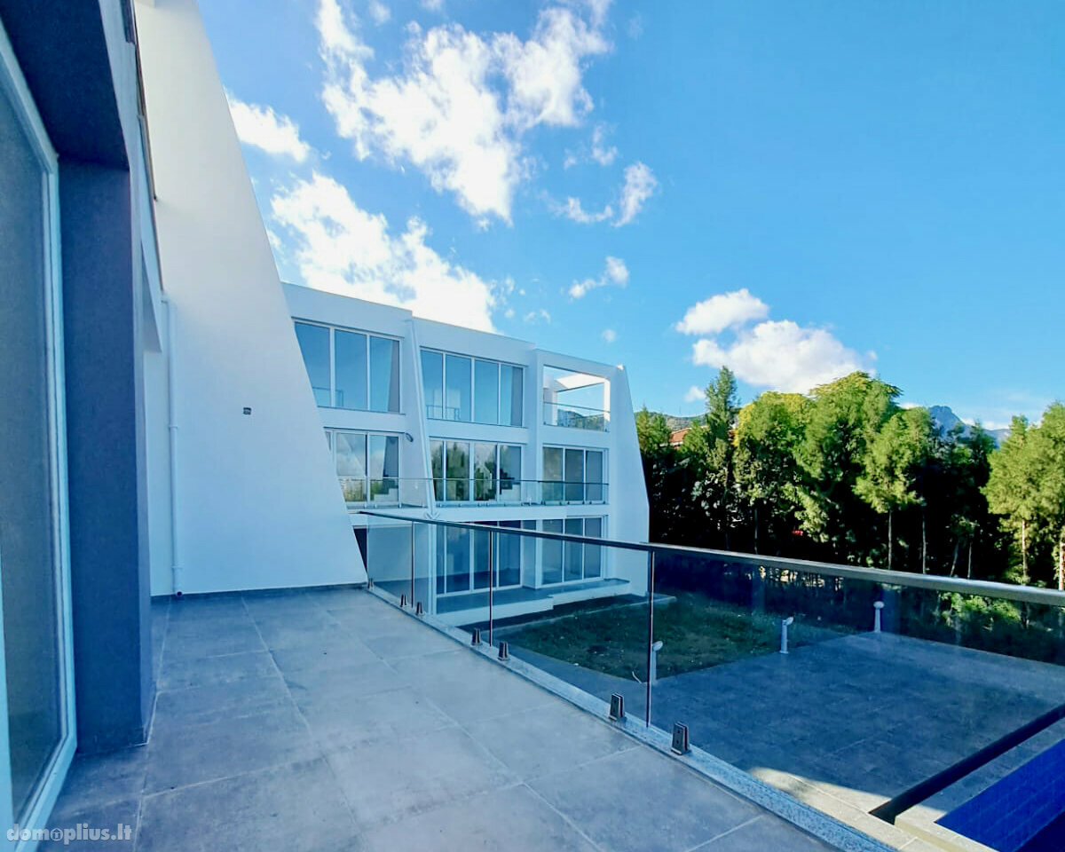 Продается 4 комнатная квартира Кипр, Kyrenia