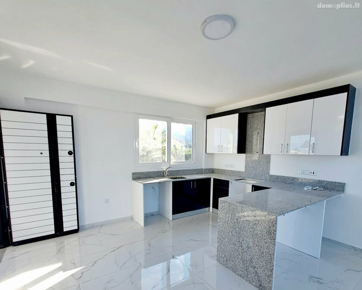 Продается 4 комнатная квартира Кипр, Kyrenia