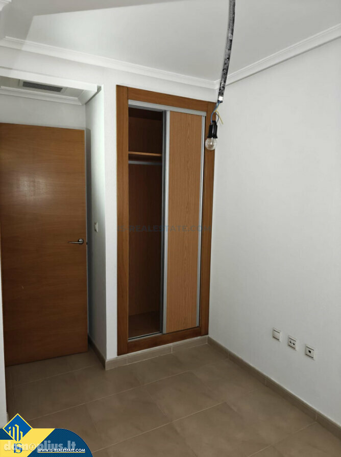Продается 4 комнатная квартира Испания, Torrevieja