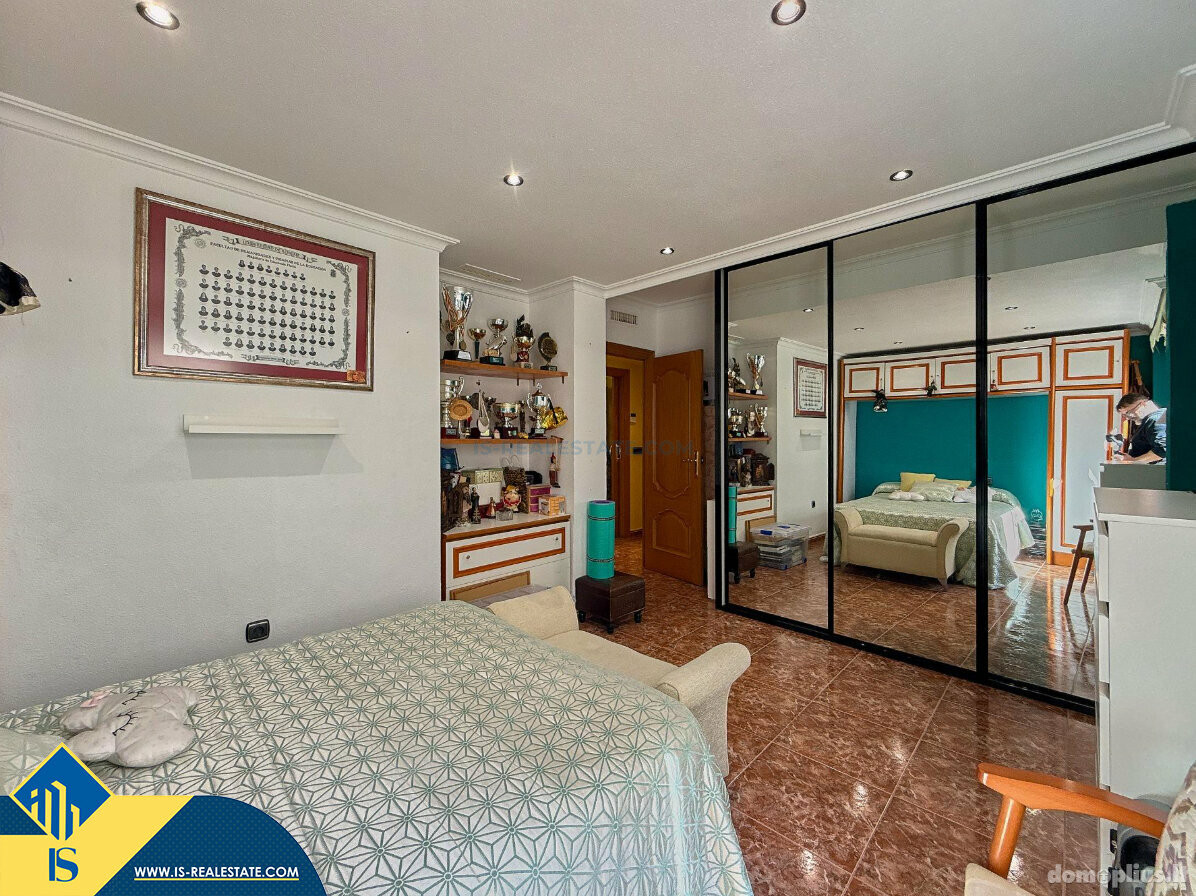 Продается 3 комнатная квартира Испания, Torrevieja