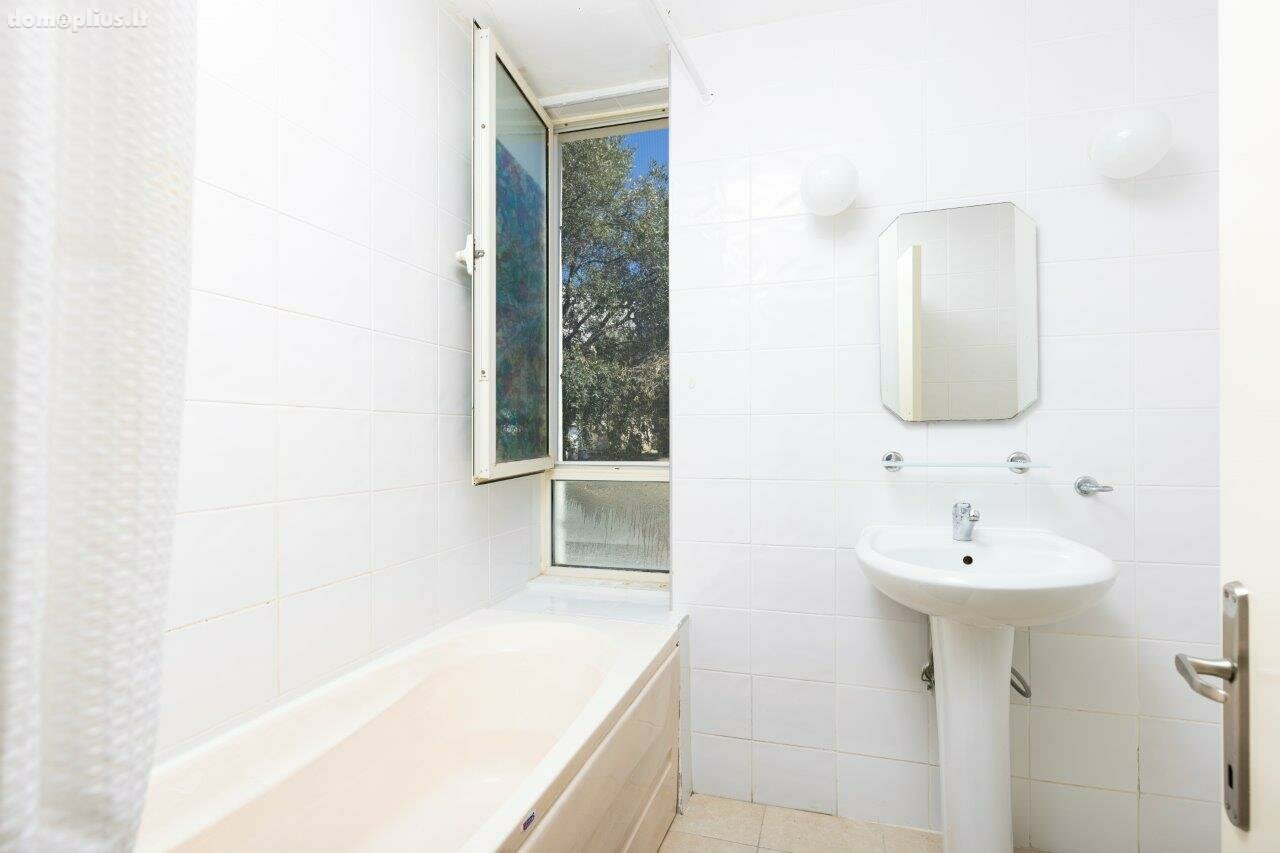 Продается 4 комнатная квартира Кипр, Kyrenia