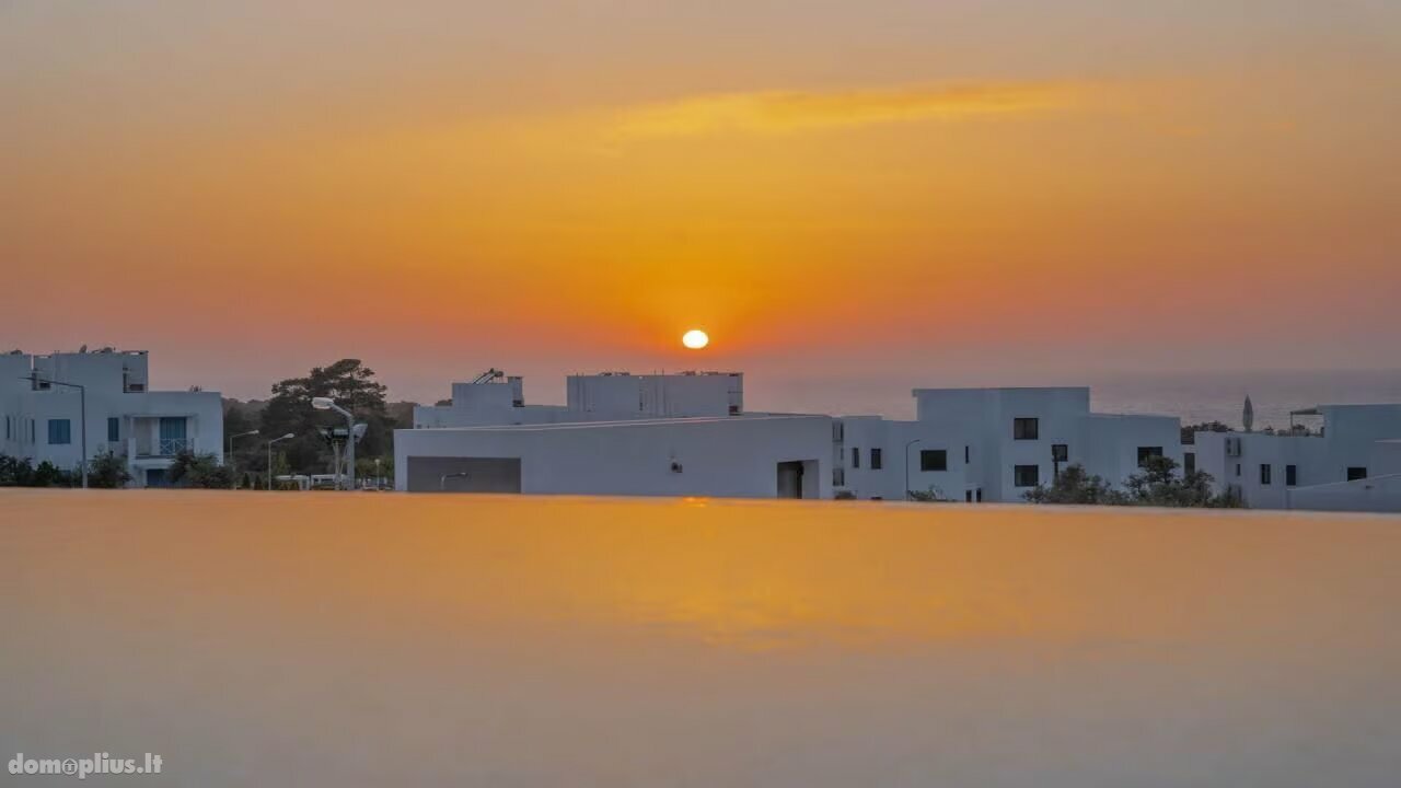 Продается 2 комнатная квартира Кипр, Kyrenia