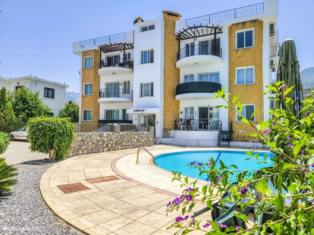 Продается 4 комнатная квартира Кипр, Kyrenia