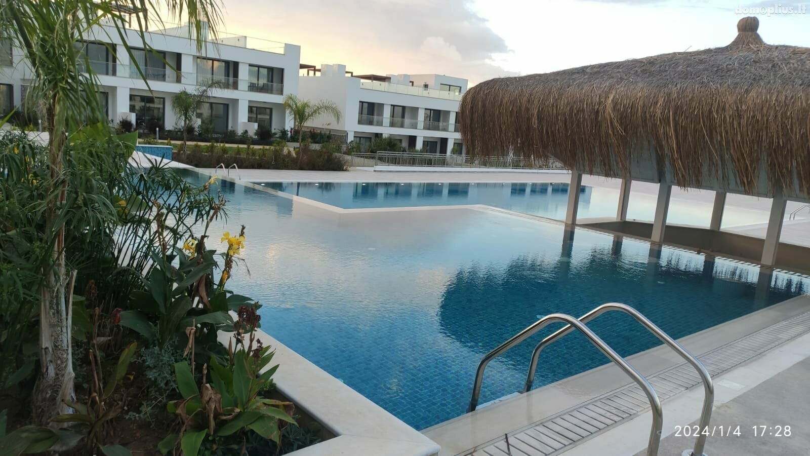 Продается 1 комнатная квартира Кипр, Kyrenia