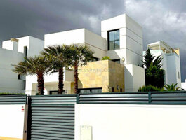 4 kambarių butas Ispanijoje, Torrevieja