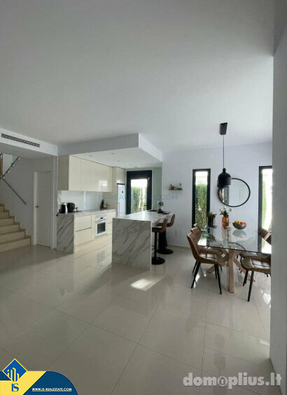 Продается 4 комнатная квартира Испания, Torrevieja