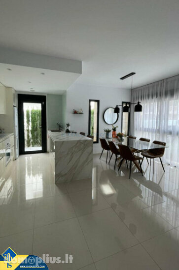 Продается 4 комнатная квартира Испания, Torrevieja