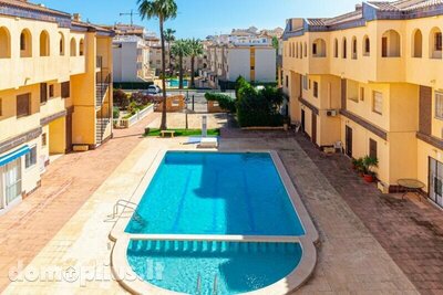 Parduodamas 3 kambarių butas Ispanijoje, Torrevieja