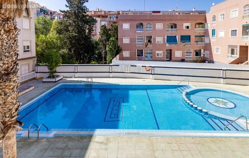 Продается 2 комнатная квартира Испания, Torrevieja