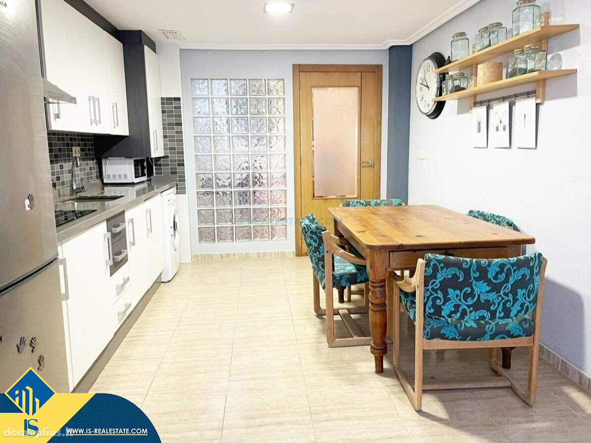 Продается 4 комнатная квартира Испания, Torrevieja