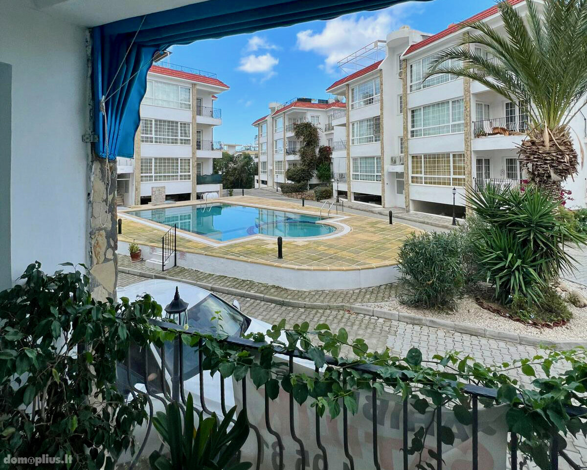 Parduodamas 4 kambarių butas Kipre, Kyrenia