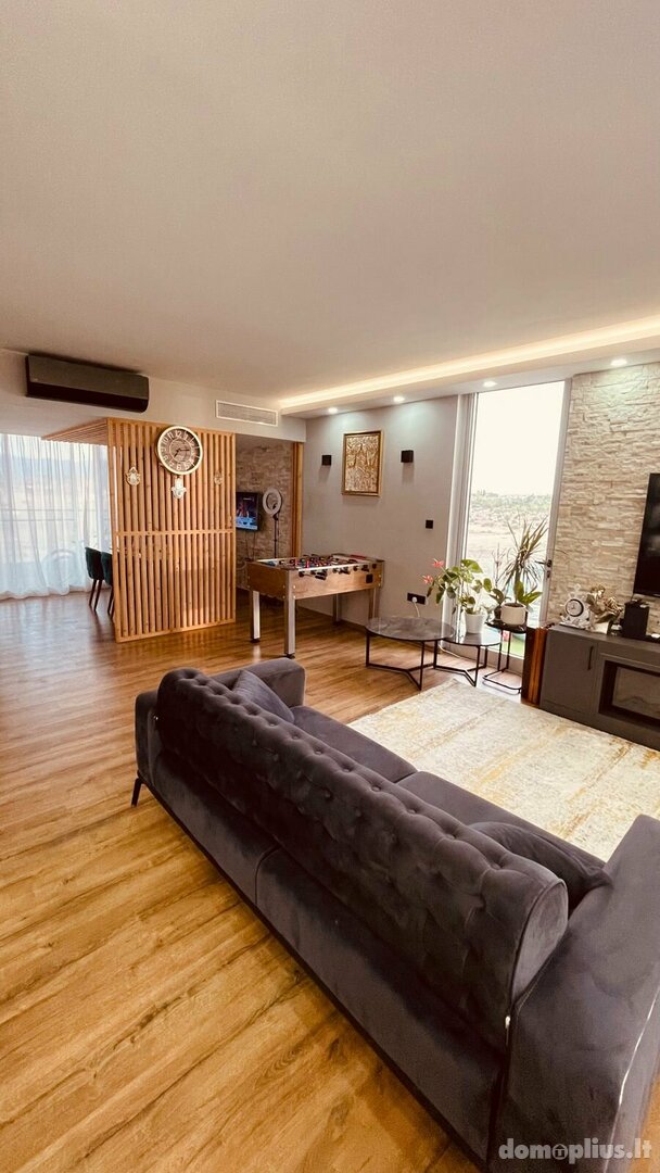 Parduodamas 4 kambarių butas Kipre, Famagusta