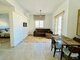 Продается 2 комнатная квартира Кипр, Kyrenia (7 Фотография)