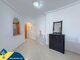 Продается 4 комнатная квартира Испания, Torrevieja (4 Фотография)