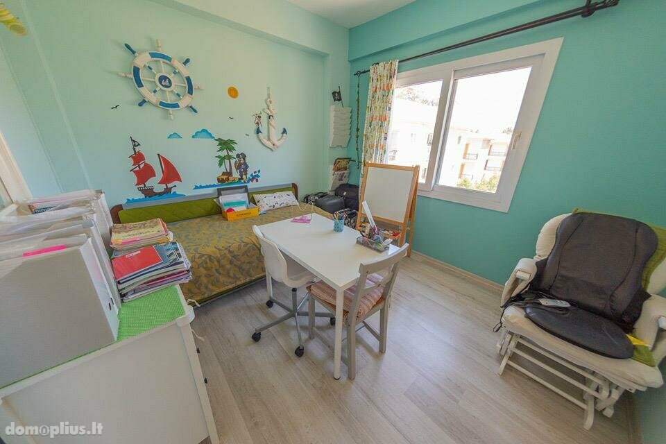 Parduodamas 4 kambarių butas Kipre, Kyrenia