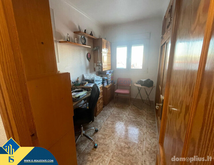 Parduodamas 4 kambarių butas Ispanijoje, Torrevieja