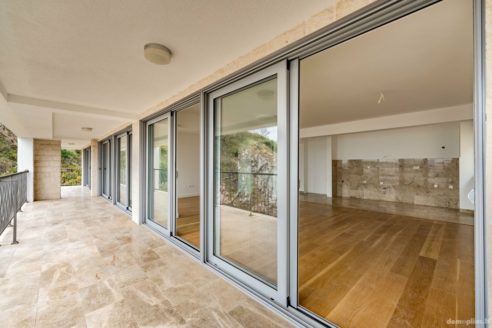 4 rooms apartment for sell Serbia and Montenegro, Budva