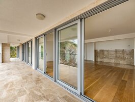 Продается 4 комнатная квартира Сербия и Черногория, Budva