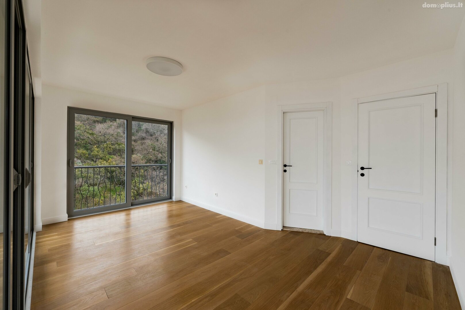 4 rooms apartment for sell Serbia and Montenegro, Budva